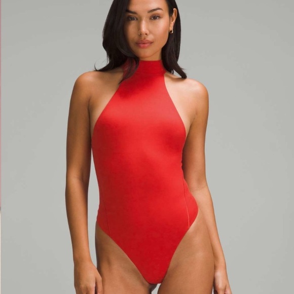 NWT Lululemon Wundermost Soft Nulu Mckneck Sleeveless Bodysuit Grenadine Red XXS - Picture 1 of 4